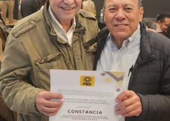 Jaime Martínez Veloz, recibe su constancia por la candidatura a Diputado Federal Plurinominal por Baja California