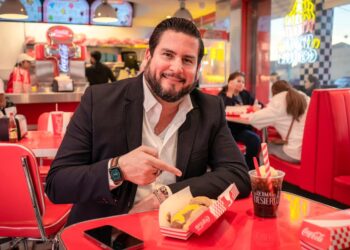 Ante la polarización Morena designa a Tijuana a un tercero en Discordia:  el Maestro Ismael Burgueño.