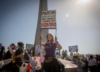La Glorieta independencia se pinta de Morado
