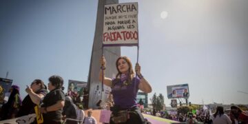 La Glorieta independencia se pinta de Morado