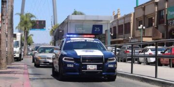 Presenta alcalde de Tijuana estrategia para optimizar el parque vehicular de patrullas por arrendamiento.