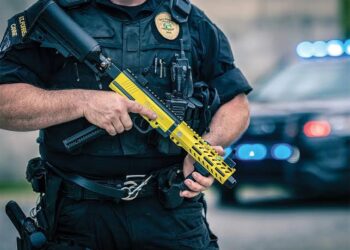 Dip. Jorge Ramos propone regular armas de defensa no letal para prevenir abusos de autoridad y mejorar seguridad ciudadana